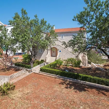 Apartment Batinic Supetar