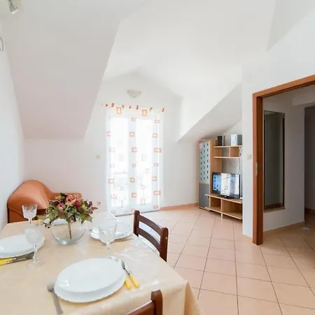 Batinic Apartment *